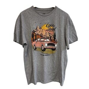 Car Graphic T-Shirt Hit the Open Road -‎ Go Find Yourself Size Large
